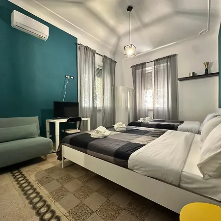 Jef Vaticano By Hostand * Rome